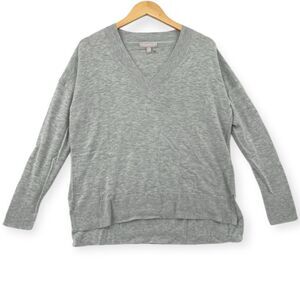 ~Chelsea28 Women's Long Sleeve V Neck NWOT